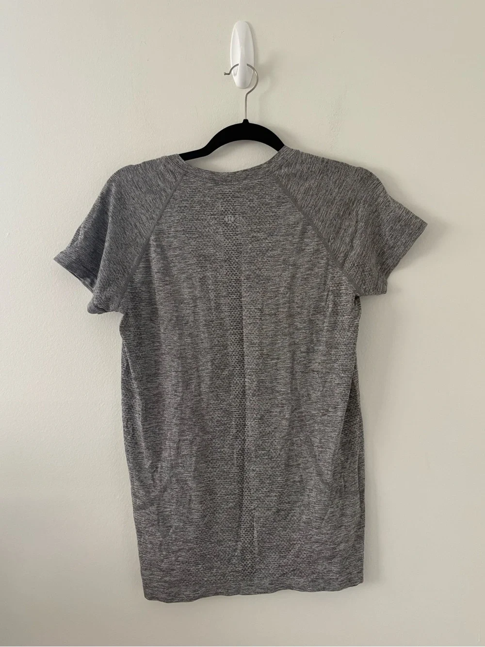 Lululemon Swiftly Tech Shortsleeve Grey Size 10